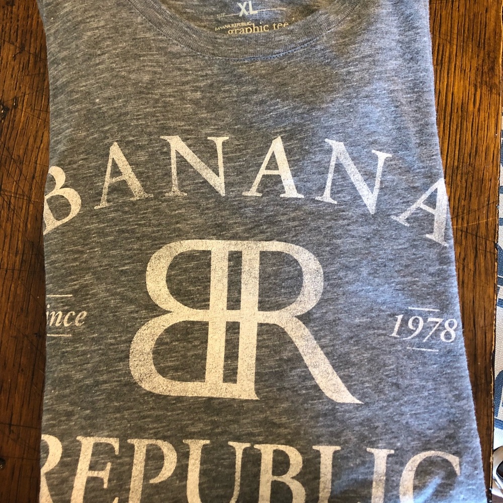 Men’s XL Banana republic tshirt